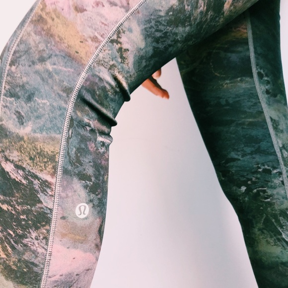 lululemon leggings - Picture 4 of 8